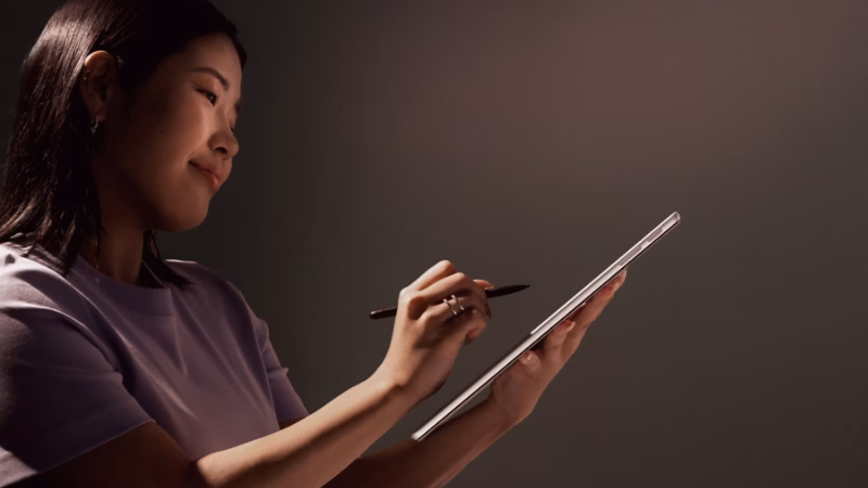 &bull; Hardware دی 1404