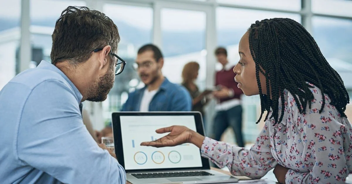 &bull; نکات و ترفندهای ضروری Microsoft Copilot در Outlook و Teams دی 1404