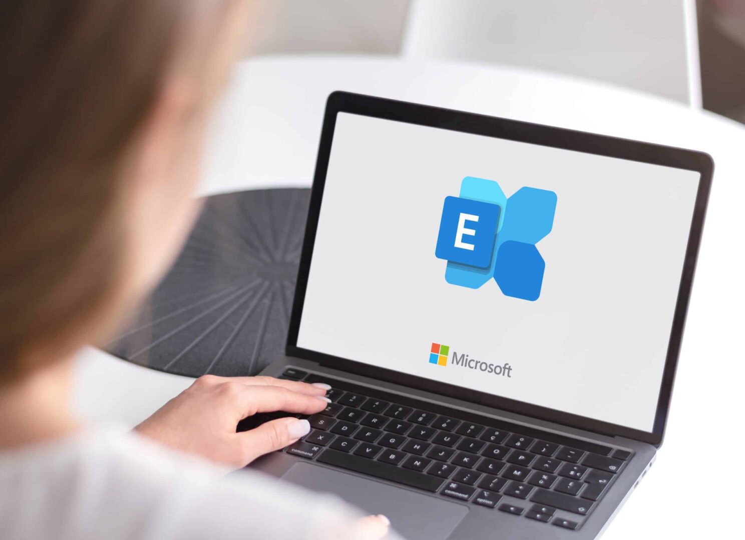 • Exchange Server Standard در برابر Enterprise: کدام نسخه برای کسب‌وکار شما انتخاب بهتری است؟ آبان 1404