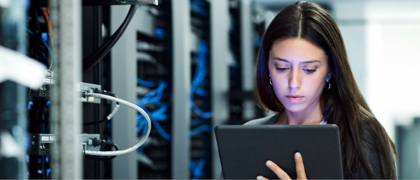 &bull; SQL Server تیر 1405
